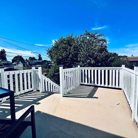Tacoma 2 Bedrooms 1 Baths Sleep 5 With Compact Kitchen Eksteriør billede
