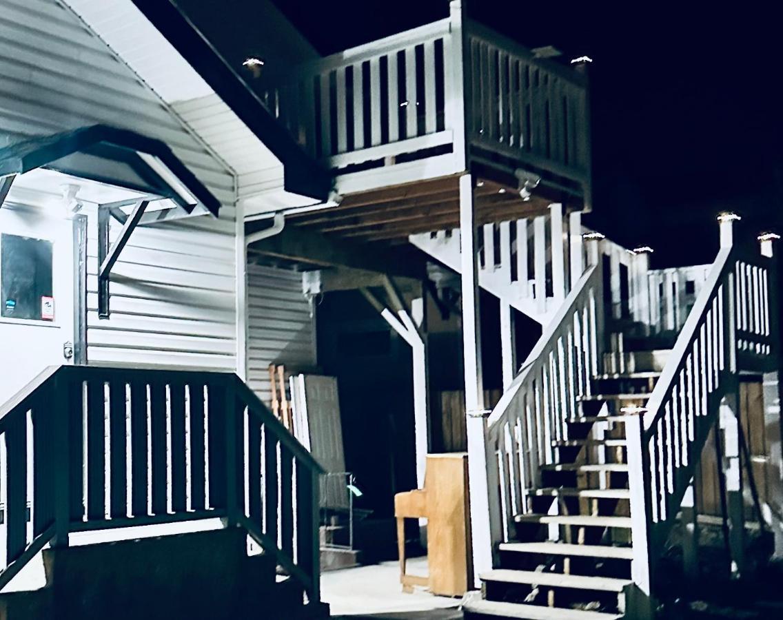 Tacoma 2 Bedrooms 1 Baths Sleep 5 With Compact Kitchen Eksteriør billede
